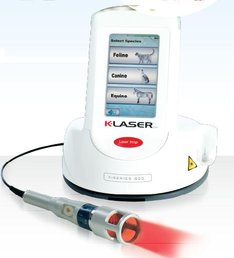 Le laser thérapeutique K-Laser Cube 3 avec sa pièce à main